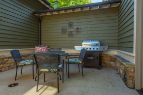 Hatton House - 3 Bedroom, 2.5 Bathroom